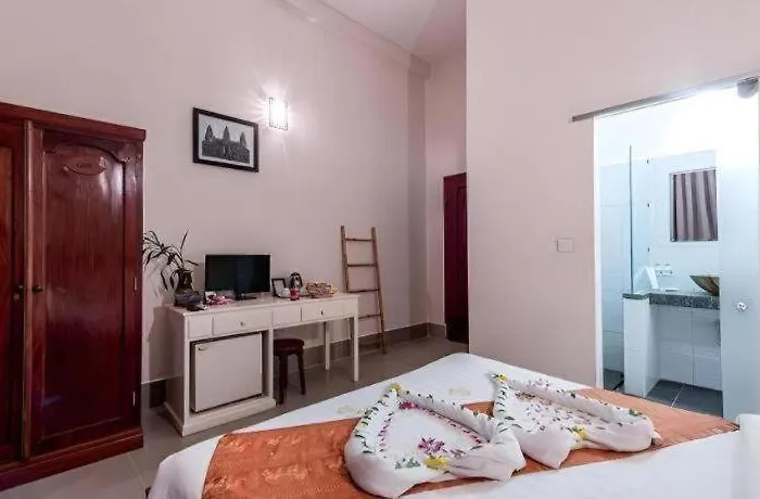 Lemongrass & Ginger Hotel